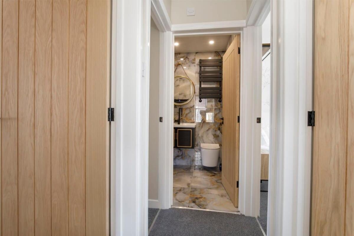 The Dodsworth Modern 4 Bedroom House, Sleeps 8 Йорк Екстериор снимка